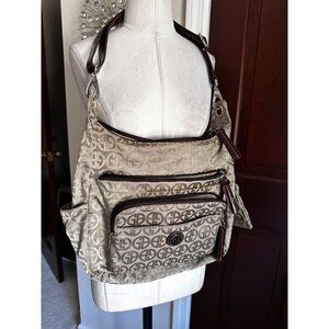 Giani Bernini handbag in beige satiny fabric w/tons of compartments